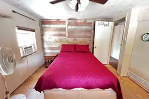 613 Hilltop Dr, Tool, TX 75143 - Photo 9