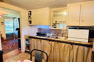 613 Hilltop Dr, Tool, TX 75143 - Photo 7