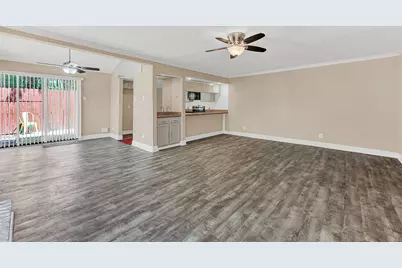 2724 Meadowstone Court, Carrollton, TX 75006 - Photo 9