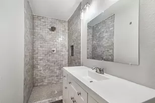 813 S Valentine Dr, Sherman, TX 75090 - Photo 23