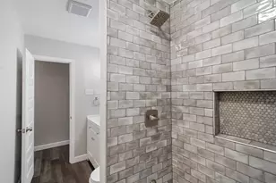 813 S Valentine Dr, Sherman, TX 75090 - Photo 17
