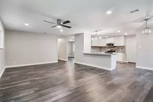 813 S Valentine Dr, Sherman, TX 75090 - Photo 1