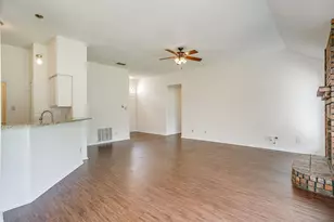 1204 Dogwood Dr, Benbrook, TX 76126 - Photo 5