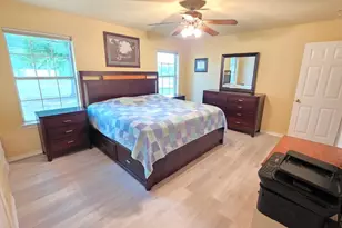 5324 Mission Cir, Granbury, TX 76049 - Photo 9