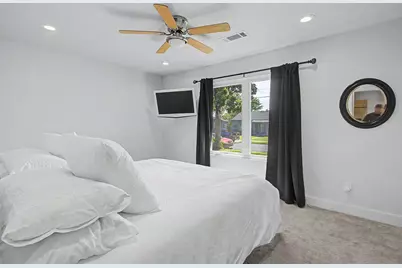 6550 Lockheed Boulevard, Dallas, TX 75209 - Photo 25