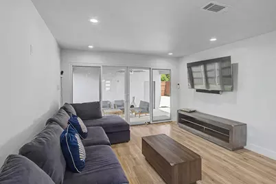 6550 Lockheed Boulevard, Dallas, TX 75209 - Photo 19