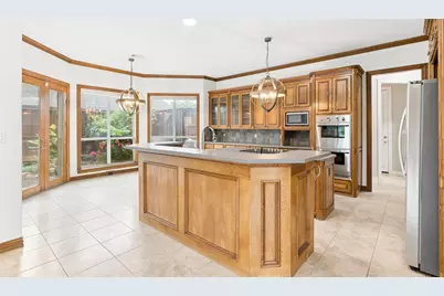 712 Castle Creek Drive, Coppell, TX 75019 - Photo 11