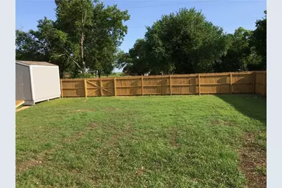 600 Pacific Street E, Honey Grove, TX 75446 - Photo 17