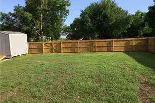 600 Pacific St E, Honey Grove, TX 75446 - Photo 17