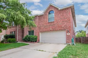 1429 Pepperidge Ln, Fort Worth, TX 76131 - Photo 1