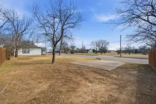 1200 N 5th St, Waco, TX 76707 - Photo 33