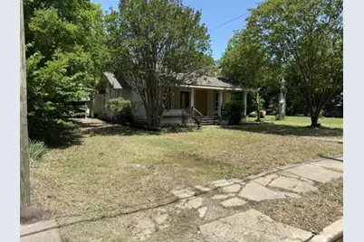 812 W 10th Street, Bonham, TX 75418 - Photo 3