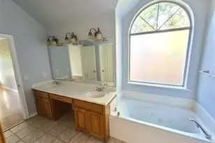 9020 Monticello Dr, Granbury, TX 76049 - Photo 9