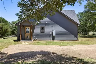11740 Bakers Crossing Rd, Bluff Dale, TX 76433 - Photo 33