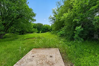 4002 Curry Road, Arlington, TX 76001 - Photo 17