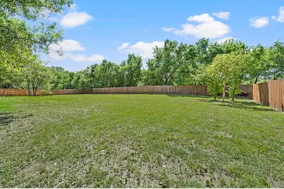 200 Clayton Xing, Springtown, TX 76082 - Photo 35