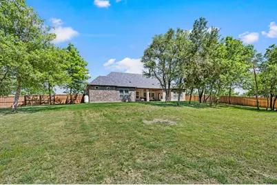 200 Clayton Xing, Springtown, TX 76082 - Photo 37