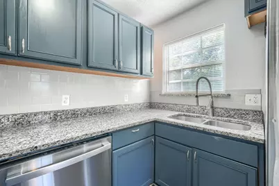 3033 Ballinger Drive, Garland, TX 75041 - Photo 5