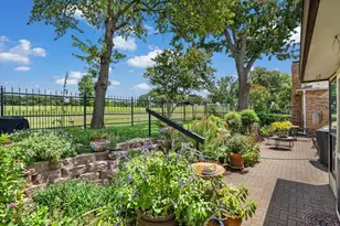2015 N St Andrews Ct, Arlington, TX 76011 - Photo 27