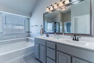 1901 Maplewood Dr, Glenn Heights, TX 75154 - Photo 15