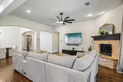 821 Patio Street, Little Elm, TX 76227 - Photo 7