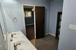 2550 Meadow Lake Dr, Abilene, TX 79606 - Photo 17