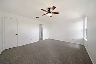 633 Madeline Ct, Azle, TX 76020 - Photo 15
