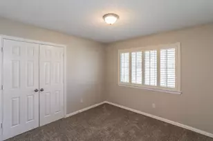 311 Riverwalk Ln, Irving, TX 75063 - Photo 9