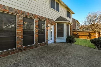 311 Riverwalk Lane, Irving, TX 75063 - Photo 15