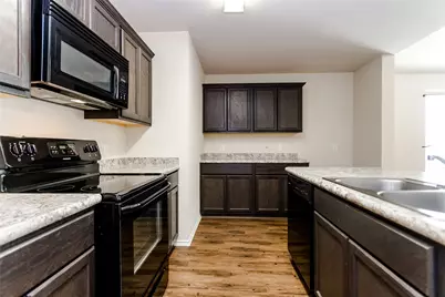 239 Thoroughbred Street, Waxahachie, TX 75165 - Photo 7