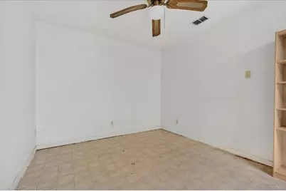 988 N Clinton Street, Stephenville, TX 76401 - Photo 15