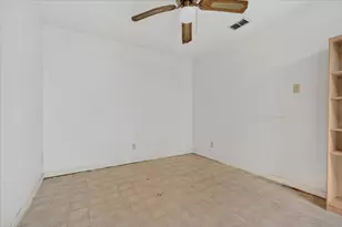 988 N Clinton St, Stephenville, TX 76401 - Photo 15