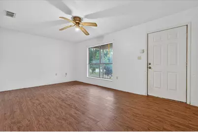 988 N Clinton Street, Stephenville, TX 76401 - Photo 5