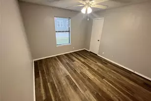 906 N Austin St, Denton, TX 76201 - Photo 17