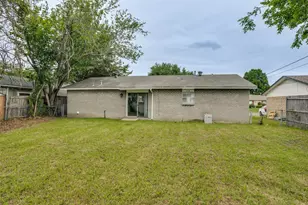 714 Shorecrest Dr, Garland, TX 75040 - Photo 13