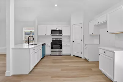 6021 Hartman Road, Forest Hill, TX 76119 - Photo 11