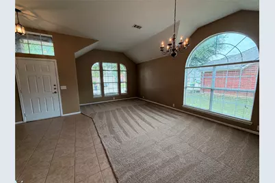 618 Rosarita Road, Arlington, TX 76002 - Photo 3