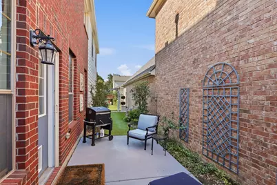 2133 Broadstone Drive, Plano, TX 75025 - Photo 37