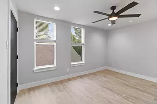 2115 N Fitzhugh Ave, Dallas, TX 75204 - Photo 29