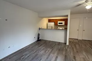 9807 Walnut St, Dallas, TX 75243 - Photo 5