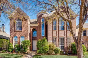 216 Touchdown Dr, Irving, TX 75063 - Photo 3