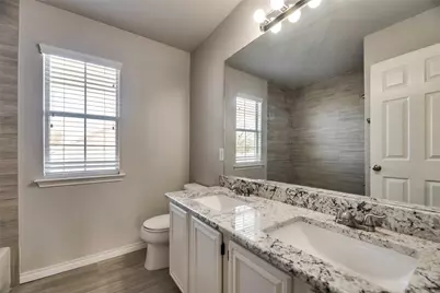 216 Touchdown Drive, Irving, TX 75063 - Photo 13