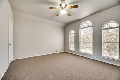 216 Touchdown Drive, Irving, TX 75063 - Photo 5