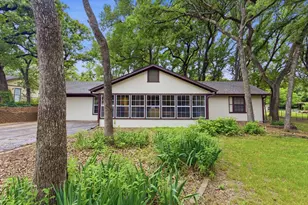 3917 Hidden Lake Ct, Alvarado, TX 76009 - Photo 5