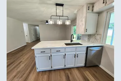 908 Dover Circle, Gainesville, TX 76240 - Photo 3