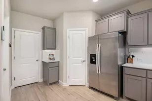 229 Dunmore Dr, Fort Worth, TX 76052 - Photo 11