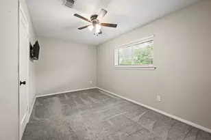 217 Glenn Dr, Hurst, TX 76053 - Photo 21