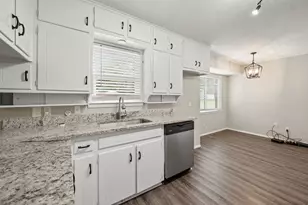 217 Glenn Dr, Hurst, TX 76053 - Photo 13