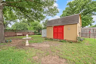 217 Glenn Dr, Hurst, TX 76053 - Photo 25