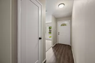 217 Glenn Dr, Hurst, TX 76053 - Photo 9
